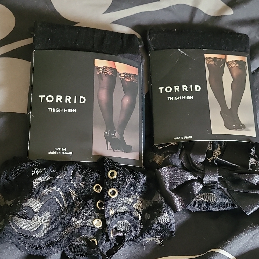 Size 3/4 Torrid Black Lace Thigh Highs Bnwt